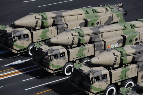 军事频道   2月16日出版的简氏防务周刊登载题为"中国反舰弹道导弹